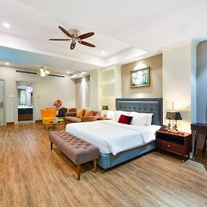 Sam Royal Apartment